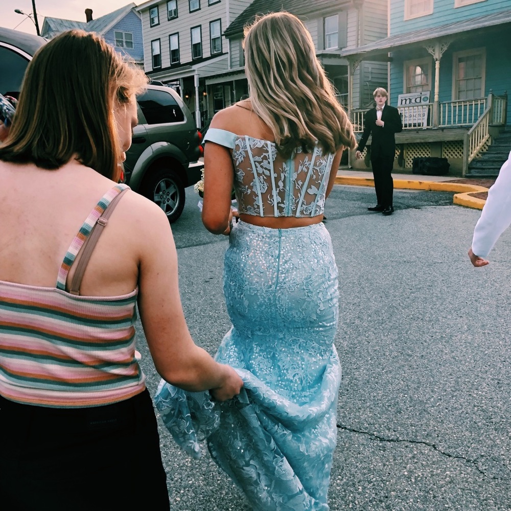 Prom Dress! - Picture 5 of 8
